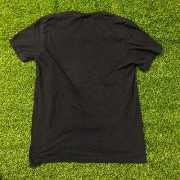 Vintage Navy 1988 Men’s Nakatomi Christmas Party Graphic Tee - Picture 2 of 4